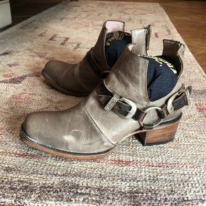 Freebird by Steven Truce Booties